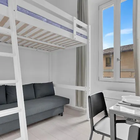 Var7 - - アパート ミラノ