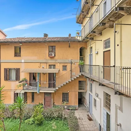 Var7 - - アパート *